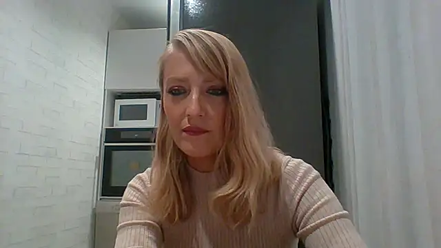 Vexxaa online show from September 2025 03:52:02 PM