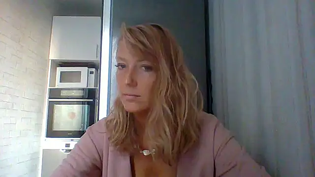 Vexxaa online show from September 2025 03:55:02 AM