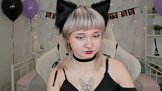 Tori Cutie online show from October 2025 11:58:02 PM