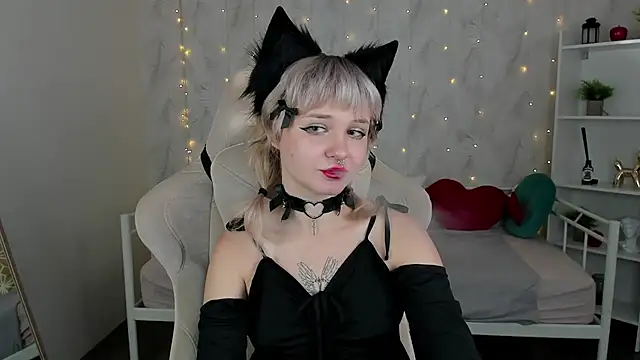 Tori Cutie online show from October 2025 02:46:01 AM