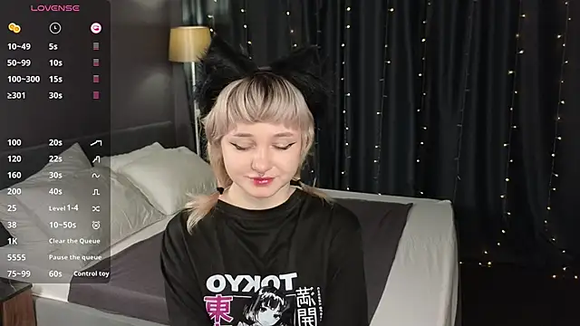 Tori Cutie online show from November 2025 12:11:02 AM