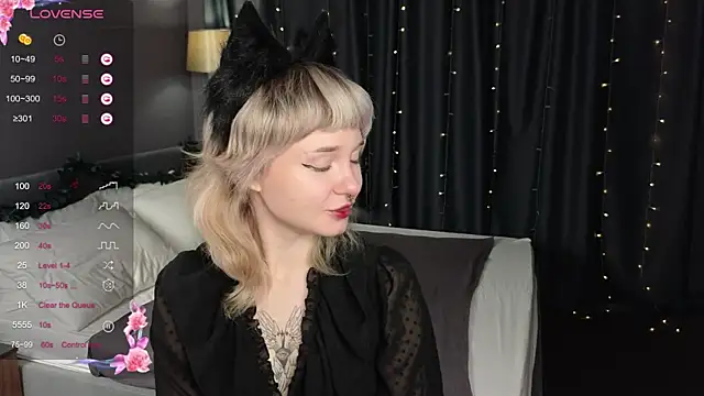 Tori Cutie online show from November 2025 12:11:02 AM