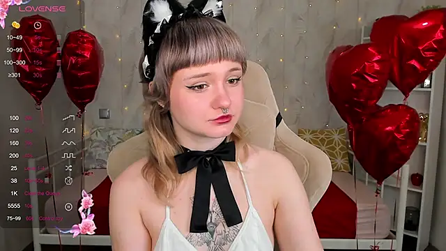 Tori Cutie online show from February 2026 12:02:02 AM