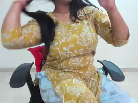 Hina Chaudhary online show from April 2026 06:16:01 AM