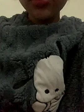 Nguyenha11 online show from November 2025 08:07:02 AM