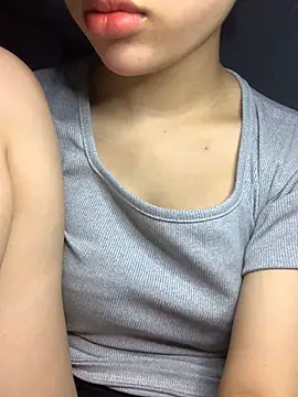 Nguyenha11 online show from September 2025 07:47:01 AM