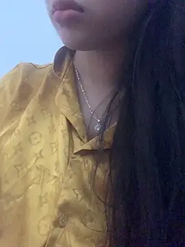 Nguyenha11 online show from November 2025 08:51:01 AM