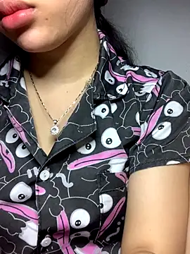 Nguyenha11 online show from November 2025 10:19:02 AM