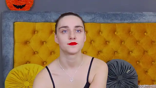 Jessica White  online show from November 2025 04:02:02 AM