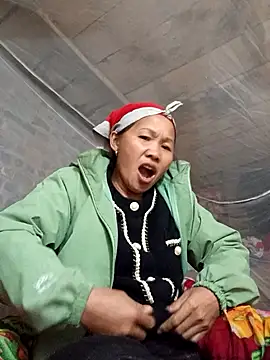 TinTin321 online show from November 2025 02:31:02 PM