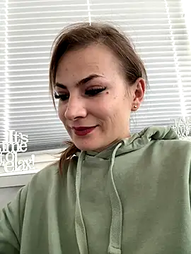 IsabellaEtha online show from September 2025 10:44:02 AM