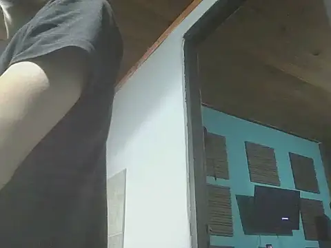 Rodrigo99 9 online show from May 2026 06:17:01 PM