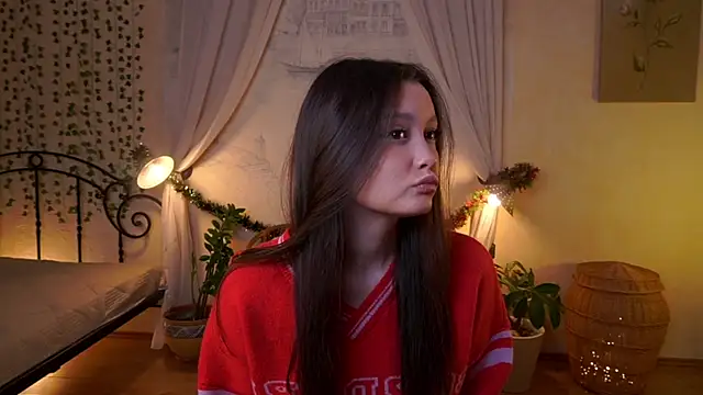 EvaDowe online show from December 2025 04:04:02 AM