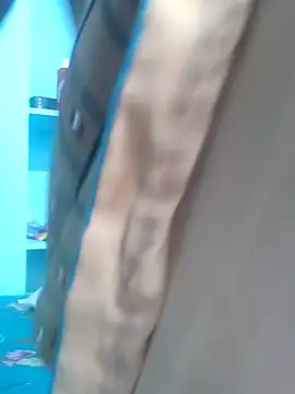 yelmaji91 online show from November 2025 07:46:01 AM