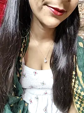 Snapshot of Indian-Aleena chatting on November 2025 07:03:01 PM Indian-Aleena online show from November 2025 07:03:01 PM