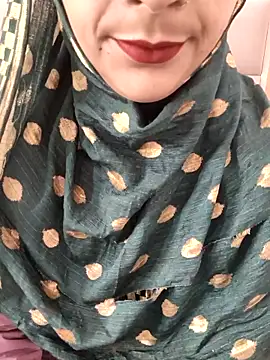 Snapshot of Indian-Aleena chatting on January 2026 06:07:02 AM Indian-Aleena online show from January 2026 06:07:02 AM