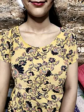 Indian-Aleena online show from October 2025 06:26:02 AM