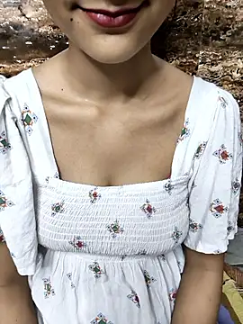 Indian-Aleena online show from October 2025 06:42:01 PM
