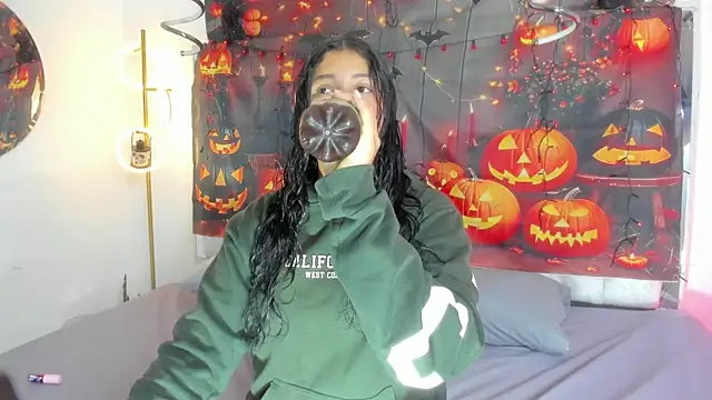 Snapshot of Ivy_nt chatting on October 2025 12:48:02 PM Ivy nt online show from October 2025 12:48:02 PM