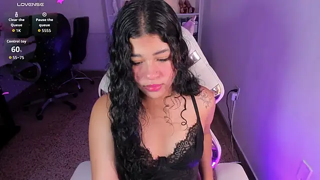 Snapshot of Ivy_nt chatting on September 2025 07:01:02 AM Ivy nt online show from September 2025 07:01:02 AM