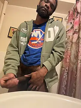 BigBDMari online show from November 2025 08:07:01 AM