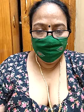 Snapshot of heera-rani chatting on March 2026 09:45:01 AM heera-rani online show from March 2026 09:45:01 AM