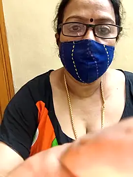 Snapshot of heera-rani chatting on November 2025 11:21:02 AM heera-rani online show from November 2025 11:21:02 AM