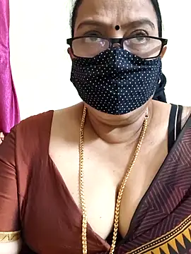 Snapshot of heera-rani chatting on March 2026 06:14:01 AM heera-rani online show from March 2026 06:14:01 AM