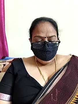 Snapshot of heera-rani chatting on April 2026 06:09:01 AM heera-rani online show from April 2026 06:09:01 AM