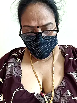 Snapshot of heera-rani chatting on April 2026 06:26:01 AM heera-rani online show from April 2026 06:26:01 AM