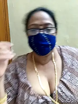 Snapshot of heera-rani chatting on November 2025 10:48:02 AM heera-rani online show from November 2025 10:48:02 AM