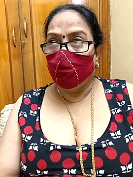 Snapshot of heera-rani chatting on April 2026 07:02:01 AM heera-rani online show from April 2026 07:02:01 AM