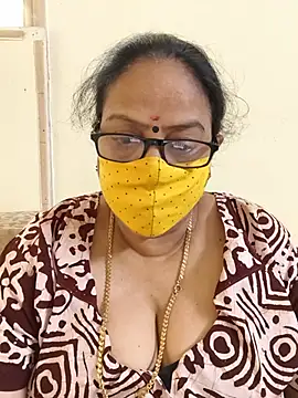 Snapshot of heera-rani chatting on July 2026 05:52:01 AM heera-rani online show from July 2026 05:52:01 AM