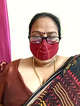 Snapshot of heera-rani chatting on April 2026 05:58:02 AM heera-rani online show from April 2026 05:58:02 AM