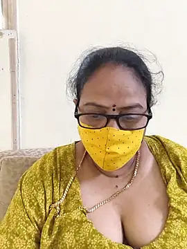 Snapshot of heera-rani chatting on June 2026 07:52:01 AM heera-rani online show from June 2026 07:52:01 AM