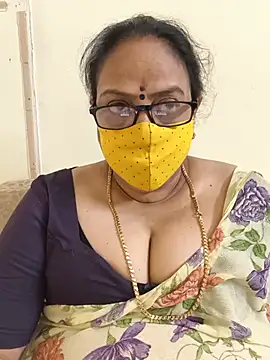 Snapshot of heera-rani chatting on July 2026 06:20:02 AM heera-rani online show from July 2026 06:20:02 AM