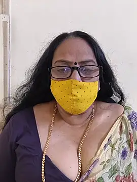 Snapshot of heera-rani chatting on July 2026 06:47:02 AM heera-rani online show from July 2026 06:47:02 AM