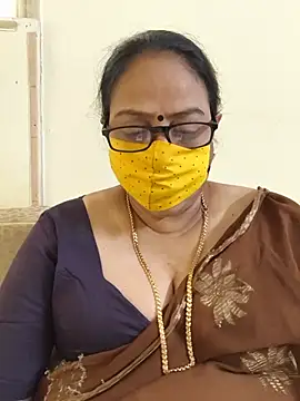 Snapshot of heera-rani chatting on July 2026 05:52:02 AM heera-rani online show from July 2026 05:52:02 AM