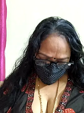 Snapshot of heera-rani chatting on April 2026 05:58:02 AM heera-rani online show from April 2026 05:58:02 AM