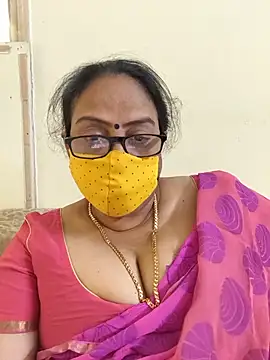 Snapshot of heera-rani chatting on July 2026 06:20:01 AM heera-rani online show from July 2026 06:20:01 AM