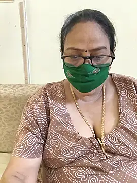 Snapshot of heera-rani chatting on June 2026 05:52:01 AM heera-rani online show from June 2026 05:52:01 AM