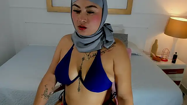 azaharaaa  online show from October 2025 11:41:02 AM