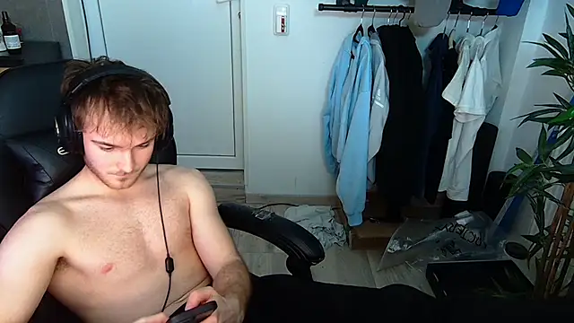 Snapshot of Rudi2007Eye chatting on February 2026 07:36:01 PM Rudi2007Eye online show from February 2026 07:36:01 PM