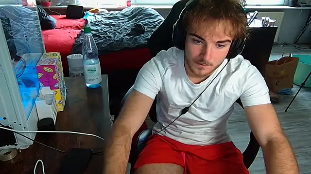 Snapshot of Rudi2007Eye chatting on September 2025 11:49:01 AM Rudi2007Eye online show from September 2025 11:49:01 AM