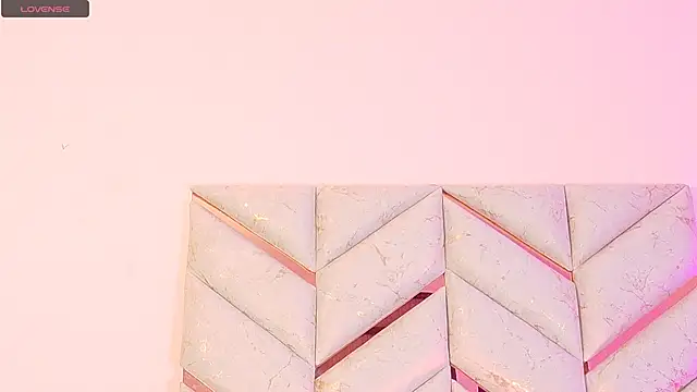 Snapshot of AlanaDoll chatting on February 2026 02:39:01 PM AlanaDoll online show from February 2026 02:39:01 PM