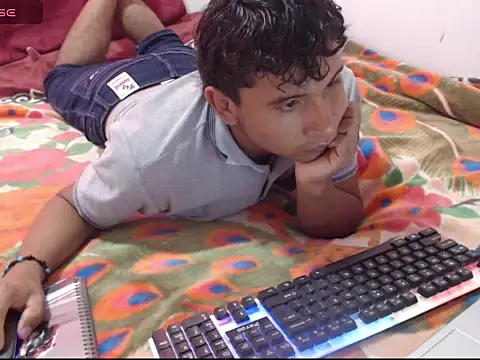 Snapshot of _Duvan_123 chatting on December 2025 04:00:01 PM Duvan 123 online show from December 2025 04:00:01 PM