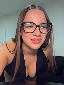 AlessiaaRuso1 online show from June 2026 04:56:02 AM