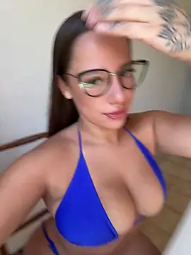 AlessiaaRuso1 online show from February 2026 03:08:02 PM