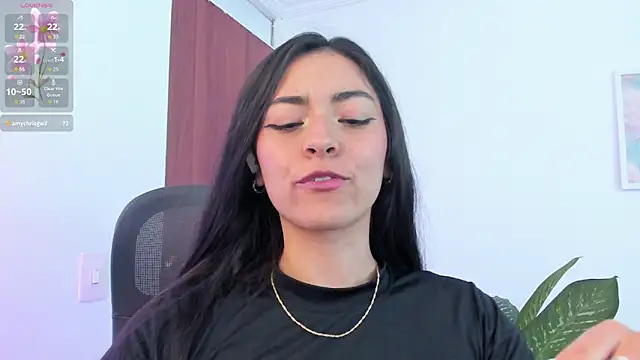 canelleGarces online show from March 2026 06:18:02 PM