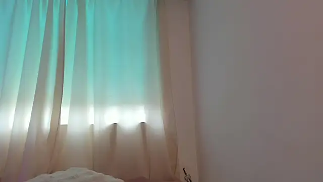 canelleGarces online show from February 2026 05:57:01 PM